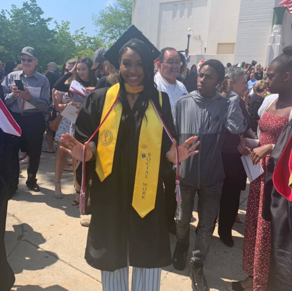 Meet your Posher, Teirrah